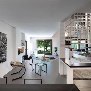 https://villa-rustico.it-lombardy.com