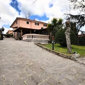 Casale De Santis 2*, Roma Italia